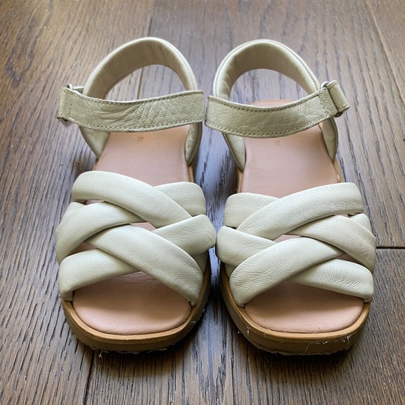 Zara girls sandal - size 26 EU, 9.5 US - Picture 4 of 8